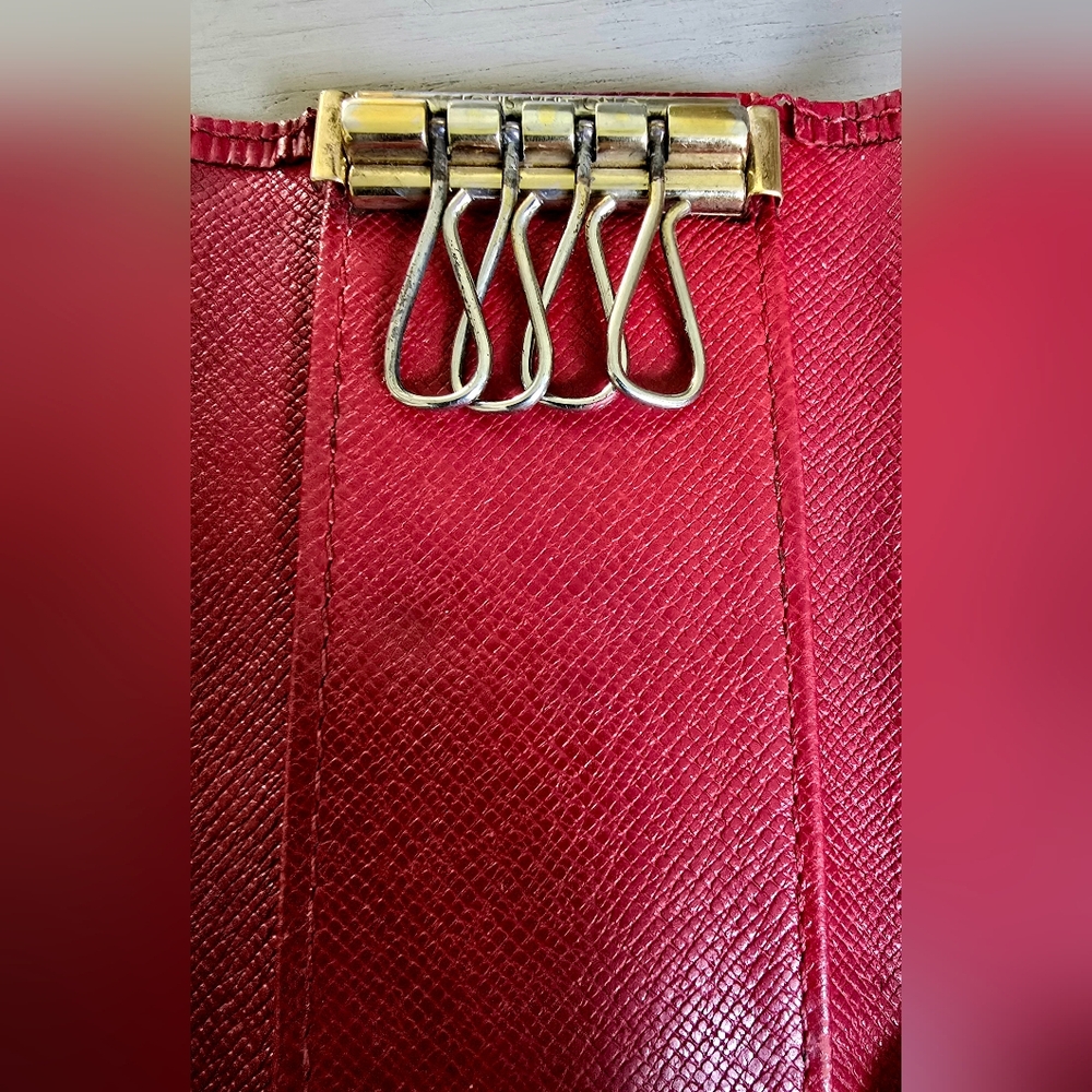Louis Vuitton Vintage Red Epi 4 Key Holder - Picture 10 of 15